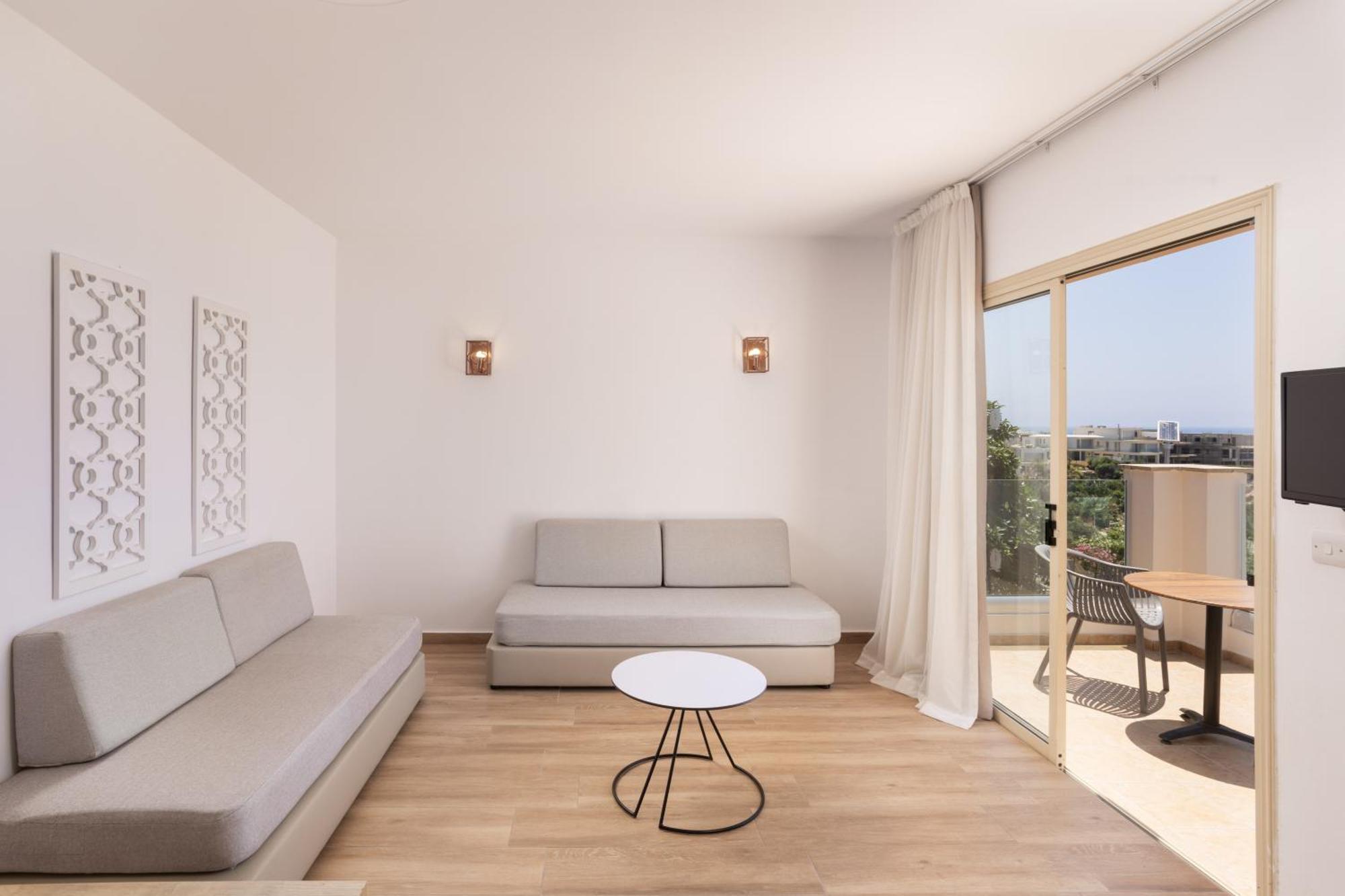 Akteon Village Apart Otel 4*